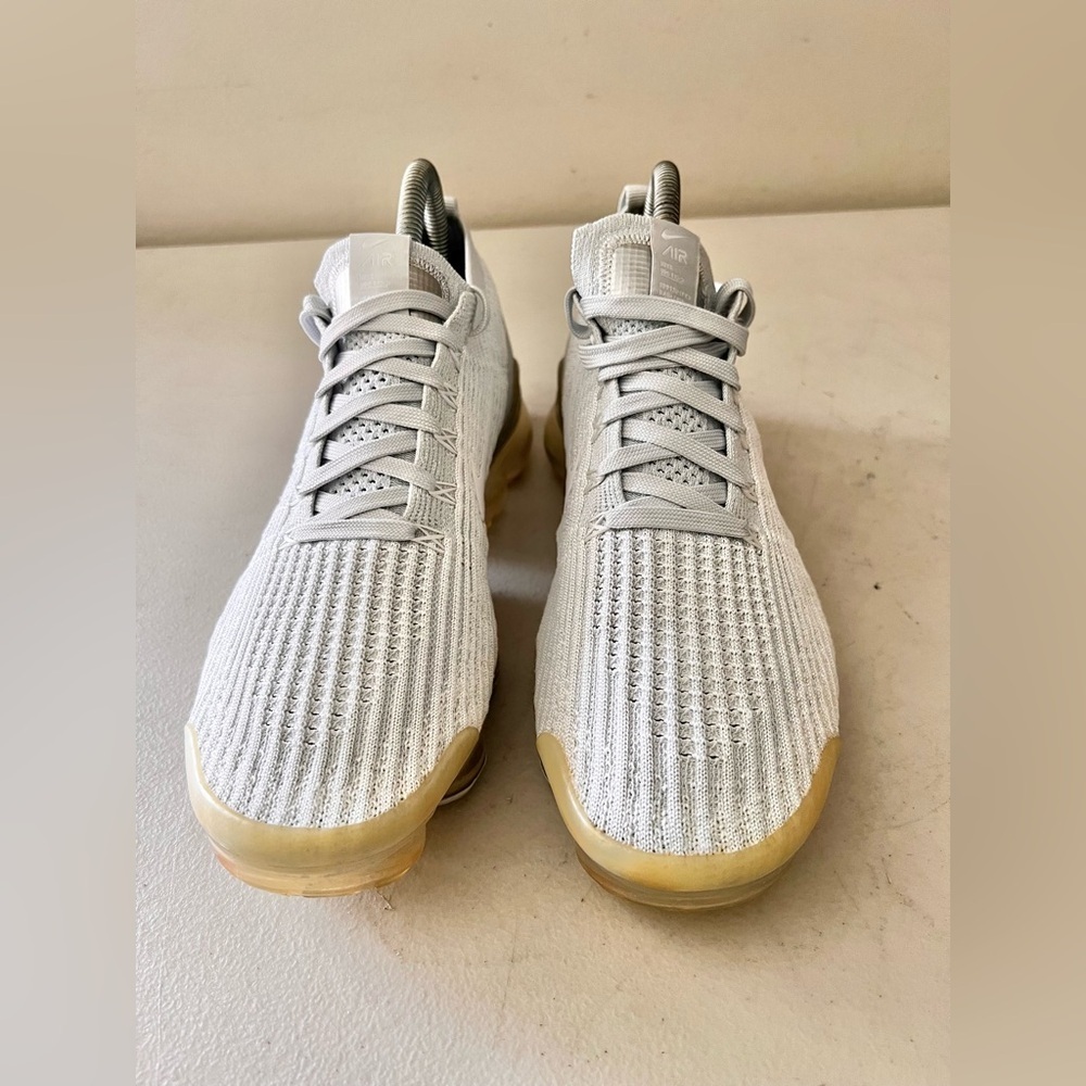 Nike Air Vapor Max Fly knit 3 Women’s Sneakers Size 8 Athletic Shoes - Picture 3 of 7